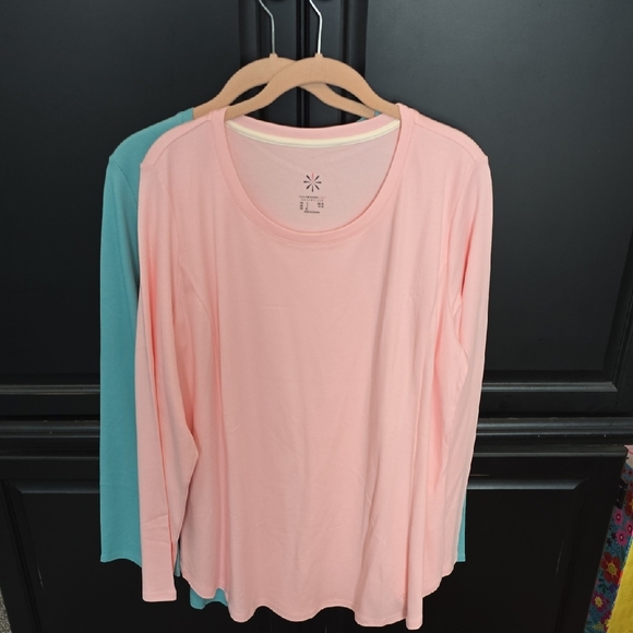 Tops - Sale!! Isaac Mizrahi Tunics. 2